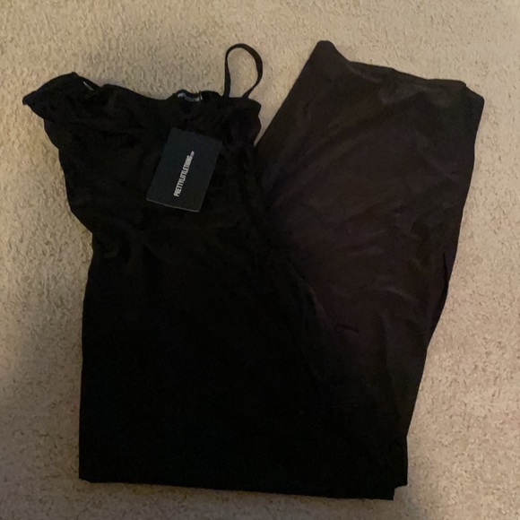 PRETTY LITTLE THING DRESS - Picture 4 of 6